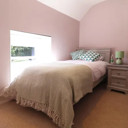 An Teach Ban Nyaraló